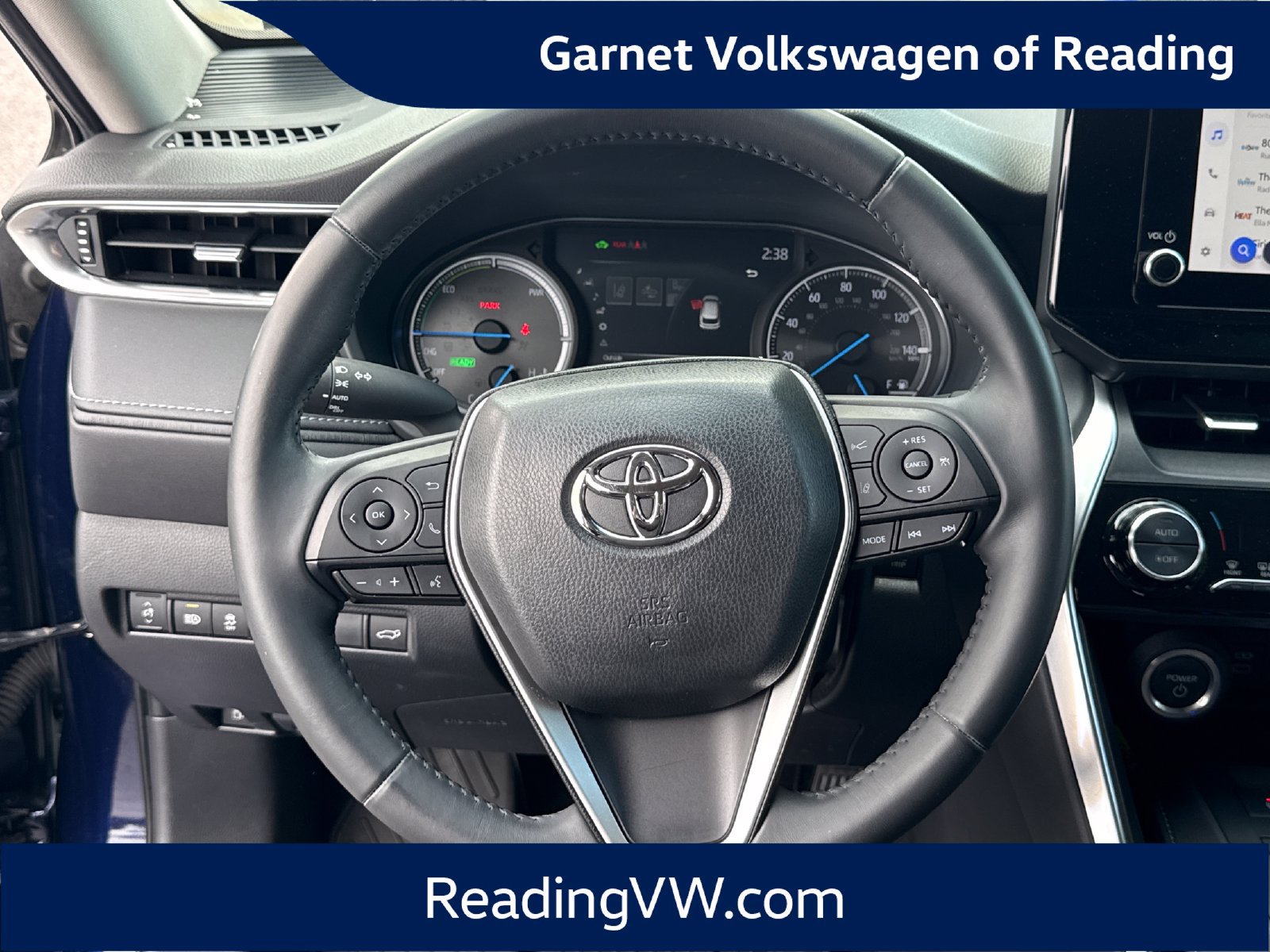Used 2023 Toyota Venza LE AWD/4WD image 14