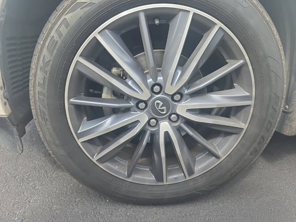 Used 2020 INFINITI QX60 Luxe w/ Sensory Package AWD/4WD image 12