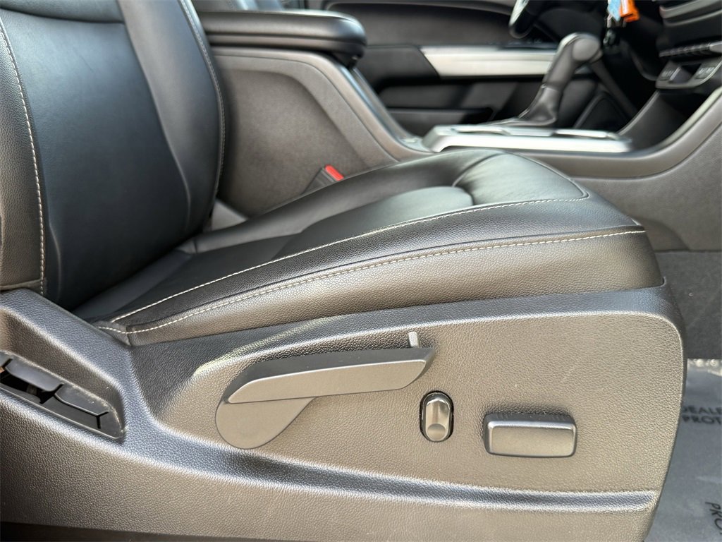 Used 2019 Chevrolet Colorado ZR2 image 38