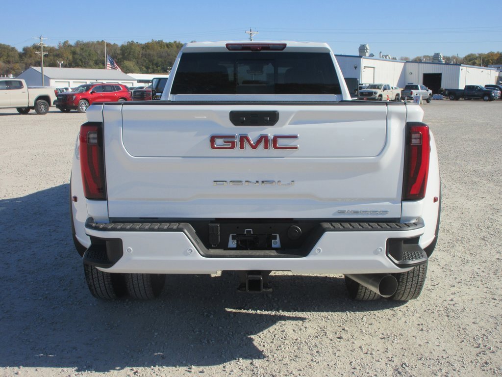 New 2026 GMC Sierra 3500 Denali w/ Denali Reserve Package image 6