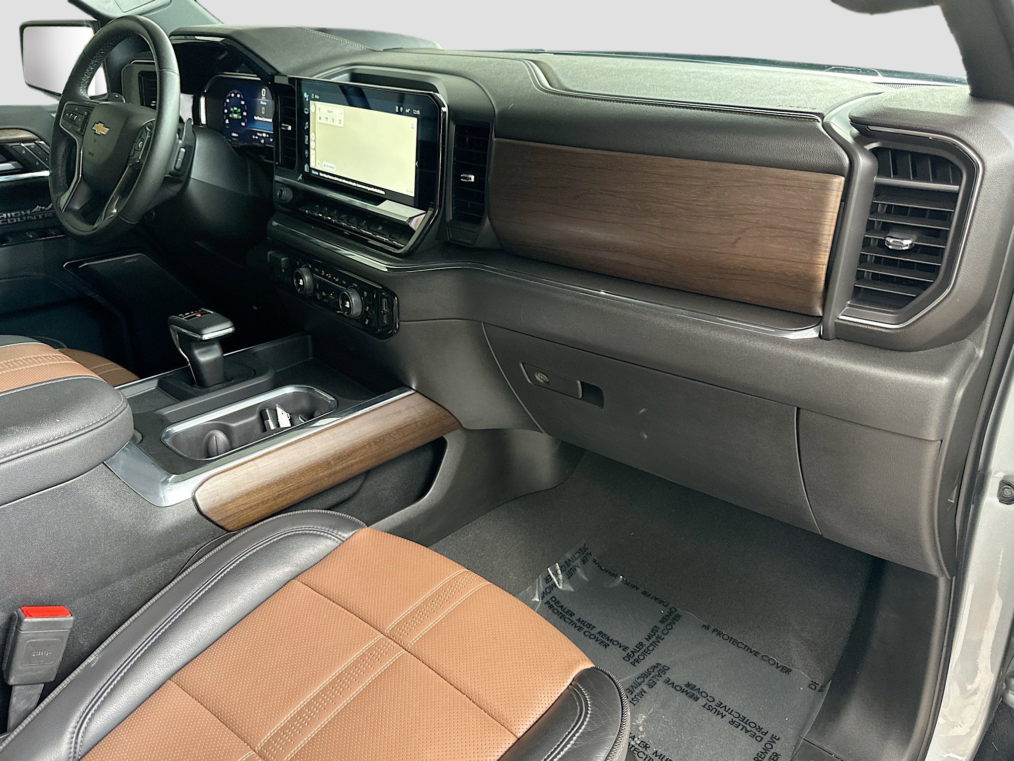 Used 2024 Chevrolet Silverado 1500 High Country w/ Technology Package image 30