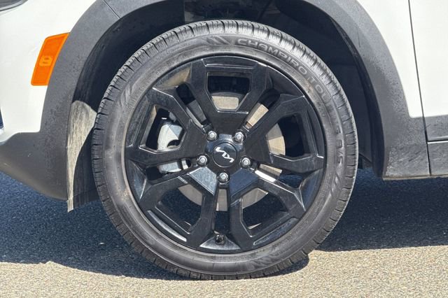 Certified 2024 Kia Seltos X-Line image 36