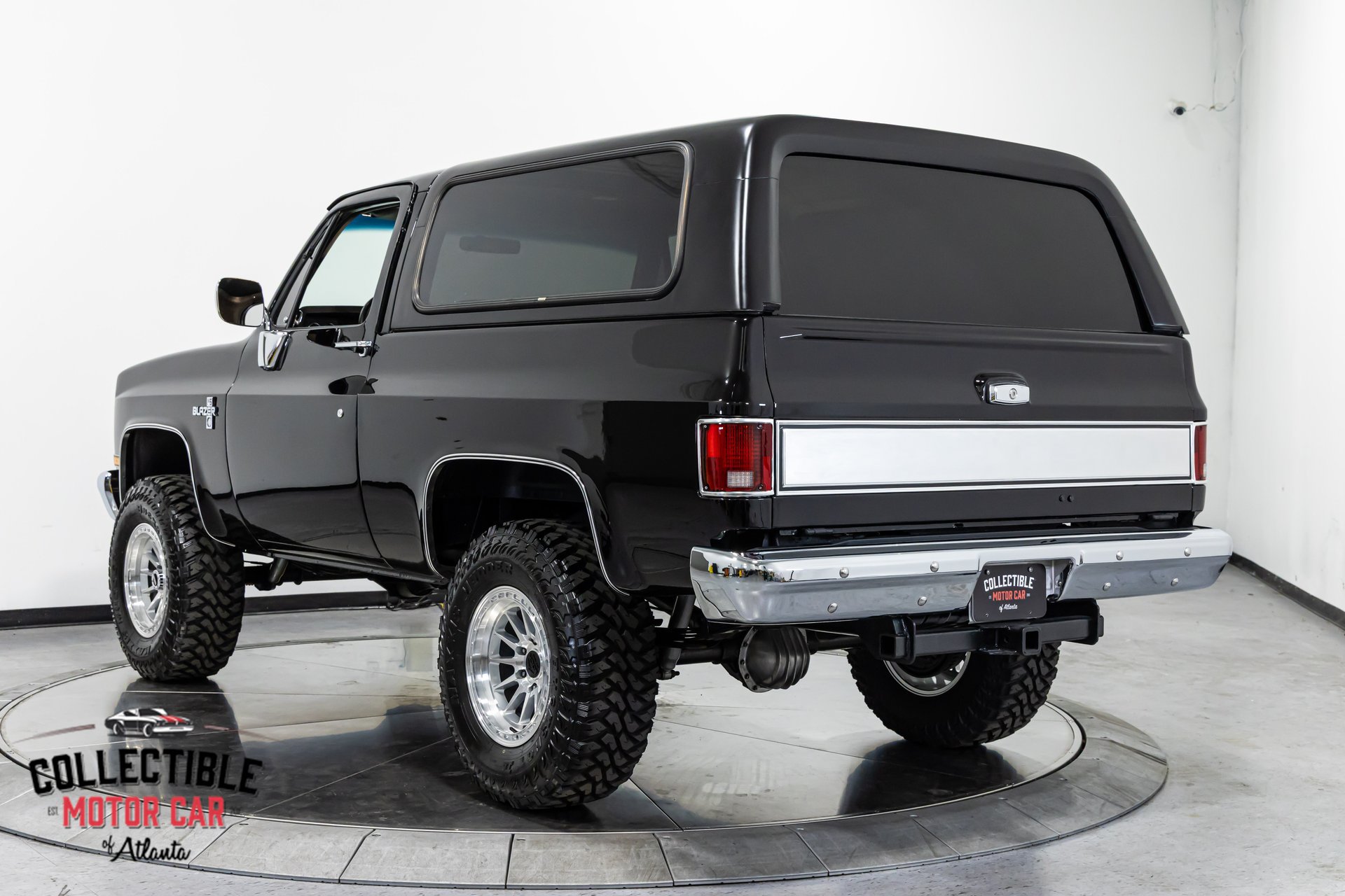 Used 1987 Chevrolet Blazer 4WD image 14