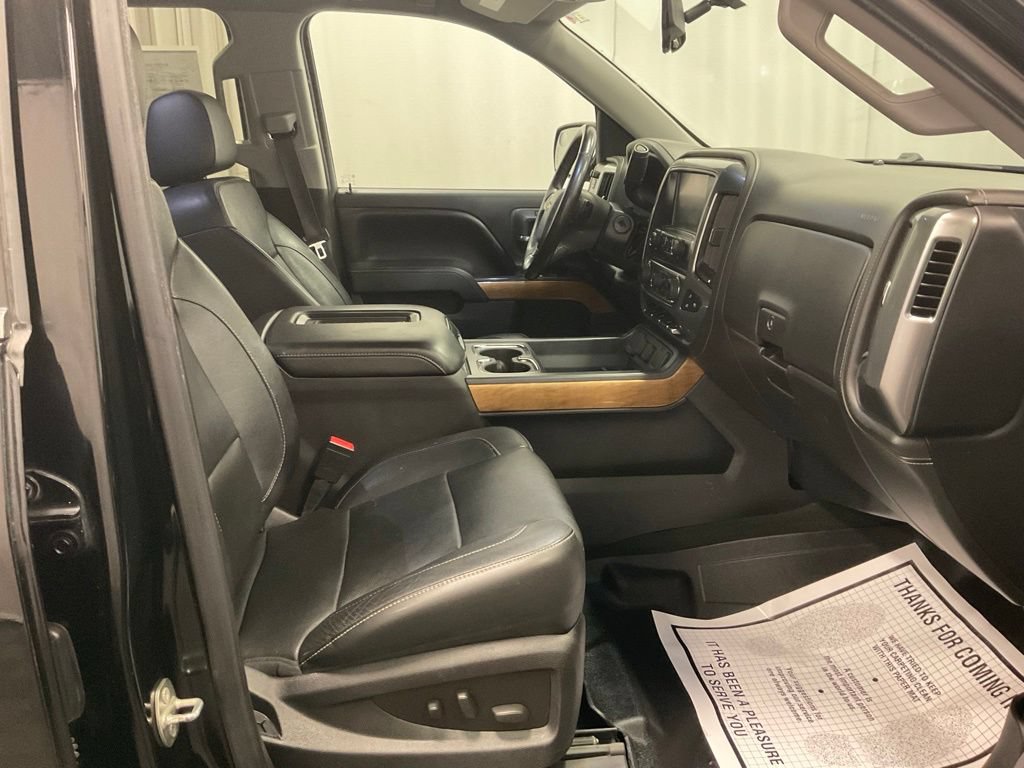 Used 2016 Chevrolet Silverado 1500 LTZ w/ Sport Package AWD/4WD image 28