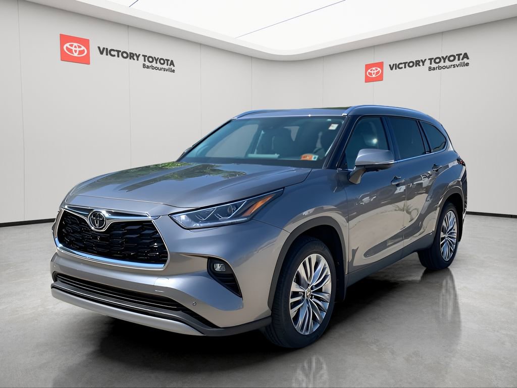 New 2025 Toyota Highlander Platinum image 7