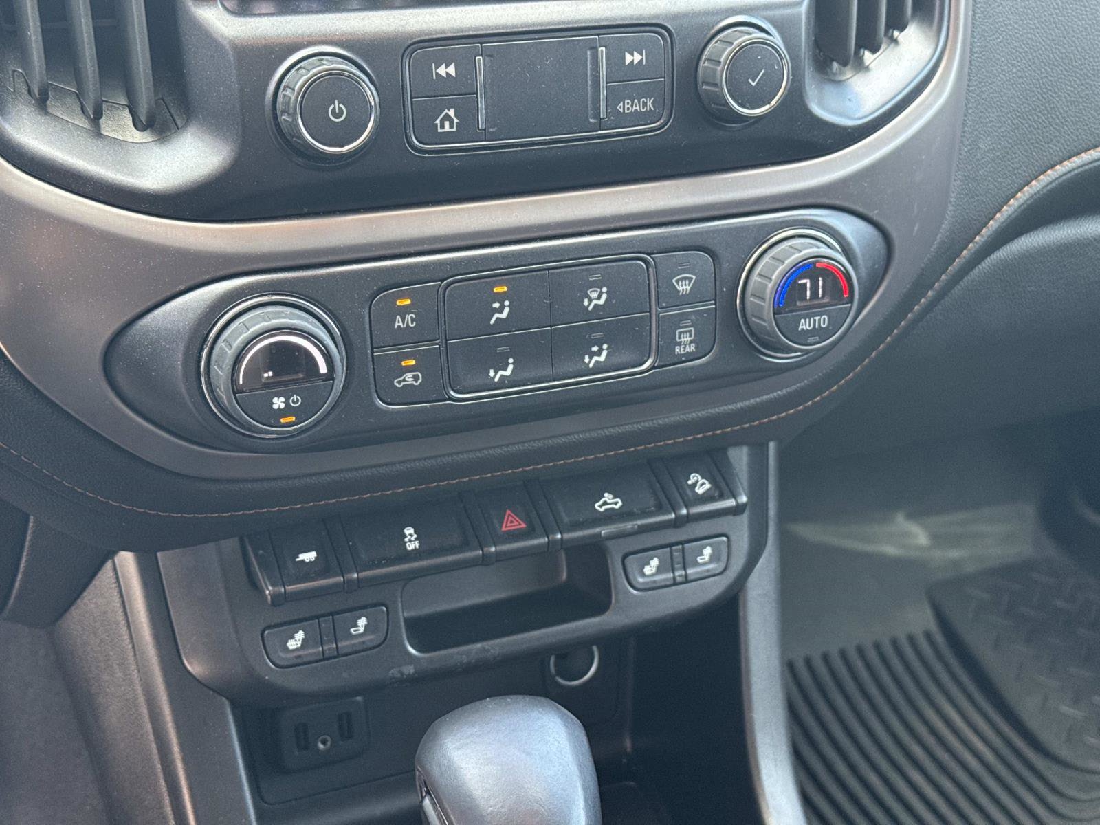 Used 2022 GMC Canyon AT4 w/ Trailering Package AWD/4WD image 24