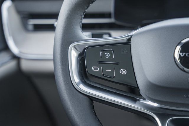 New 2025 Volvo EX90 Ultra w/ Protection Package Premier image 24