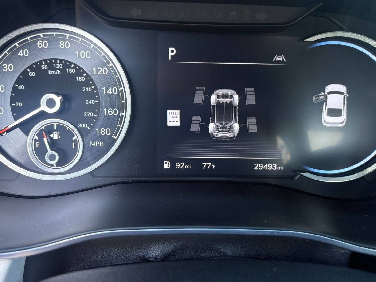 Used 2025 Genesis G70 2.5T image 42