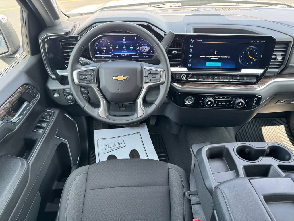 Used 2024 Chevrolet Silverado 1500 LT AWD/4WD image 19
