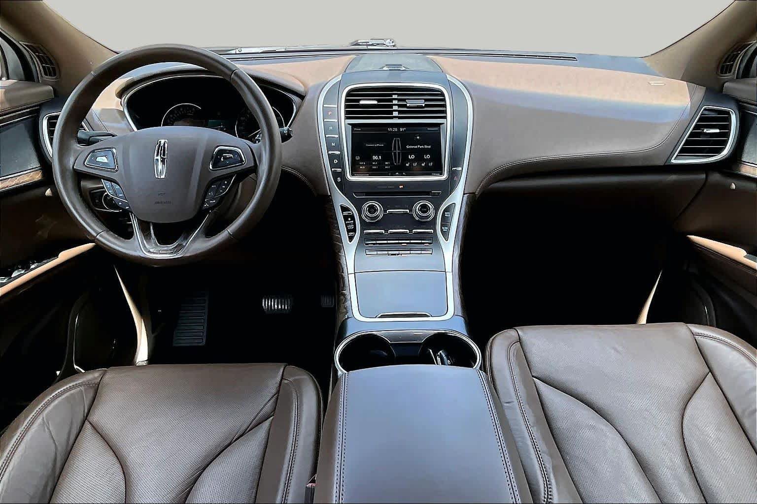Used 2016 Lincoln MKX Reserve FWD image 16