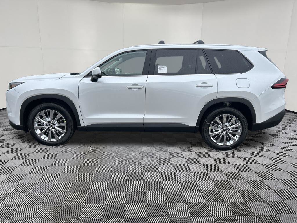 Used 2026 Toyota Grand Highlander AWD image 4