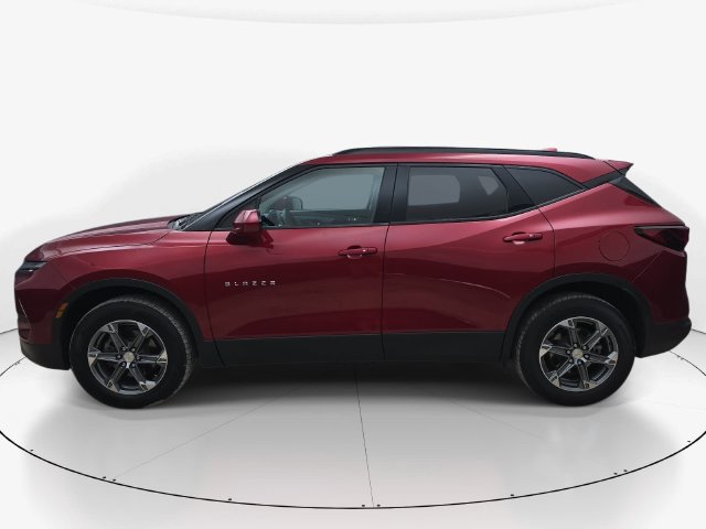 Used 2023 Chevrolet Blazer LT w/ Convenience Package FWD image 9
