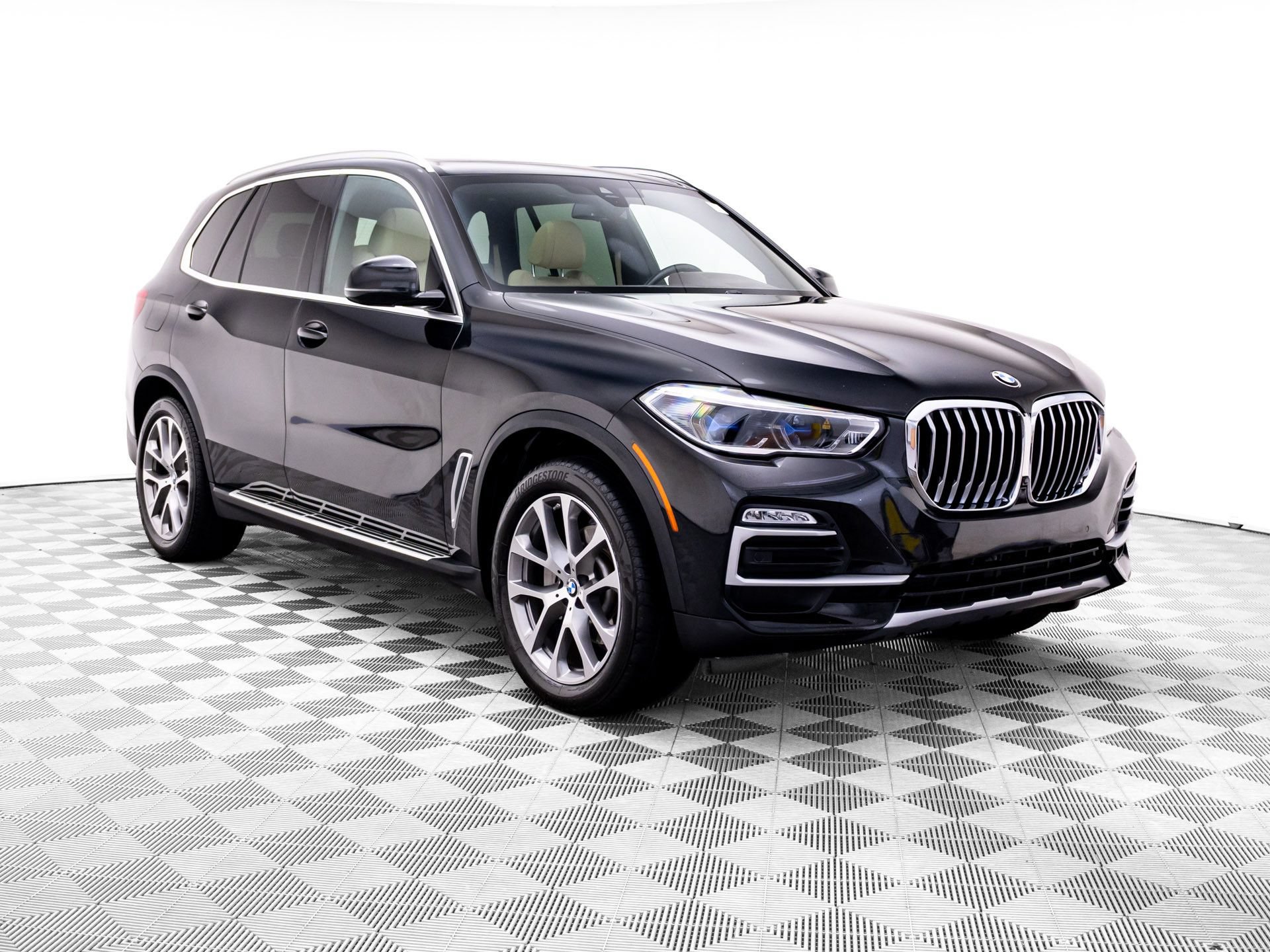 Used 2019 BMW X5 xDrive40i w/ Executive Package AWD/4WD image 9