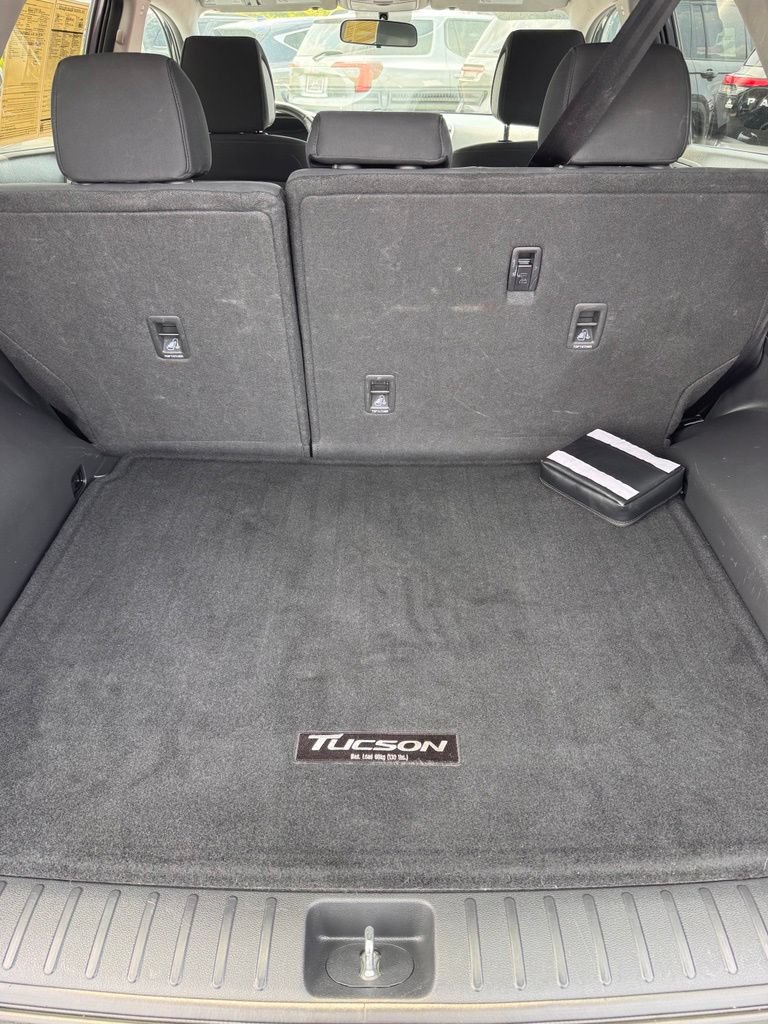 Used 2017 Hyundai Tucson Sport w/ Cargo Package FWD image 14
