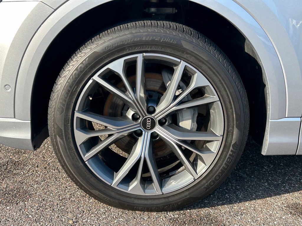 Used 2021 Audi Q8 Premium Plus AWD/4WD image 40