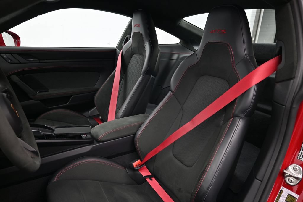Certified 2025 Porsche 911 Carrera 4 GTS AWD/4WD image 31