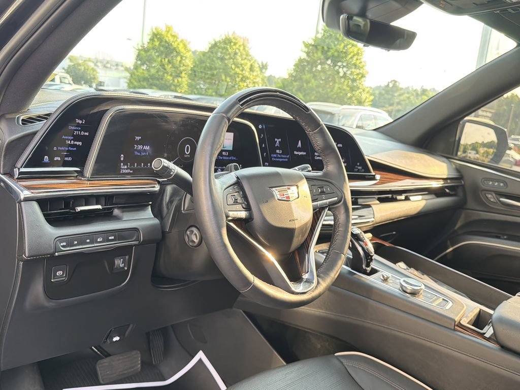 Used 2023 Cadillac Escalade ESV Premium Luxury w/ LPO, Floor Liner Package AWD/4WD image 10