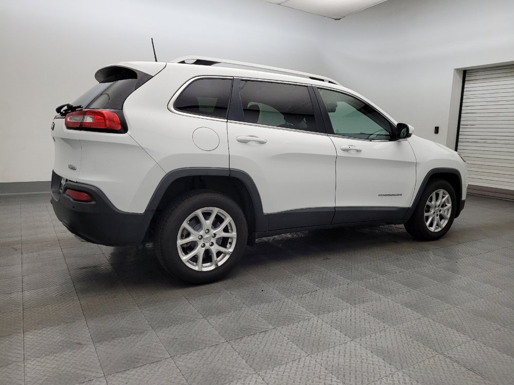 Used 2017 Jeep Cherokee Latitude w/ Comfort/Convenience Group image 10