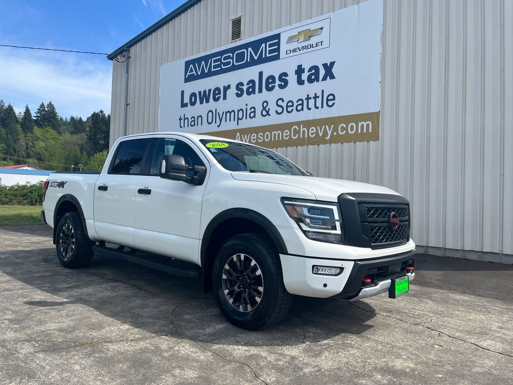 Used 2024 Nissan Titan PRO-4X w/ Pro-4x Convenience Package AWD/4WD image 9