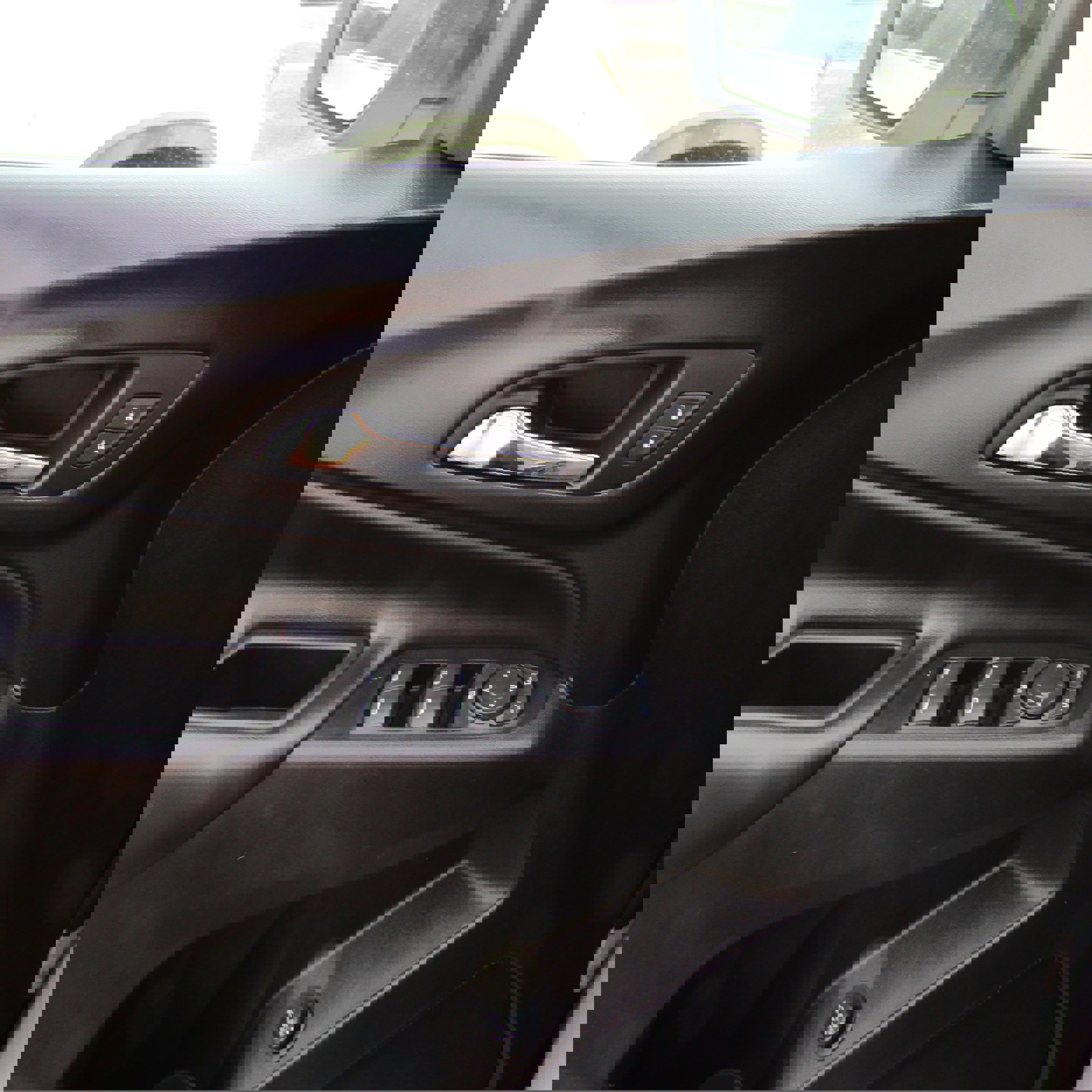 Used 2019 Chevrolet Equinox LT image 23