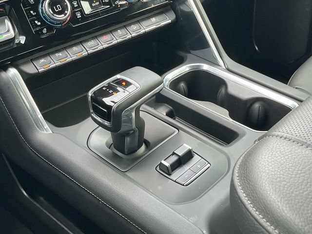 Used 2024 GMC Sierra 1500 Denali AWD/4WD image 36