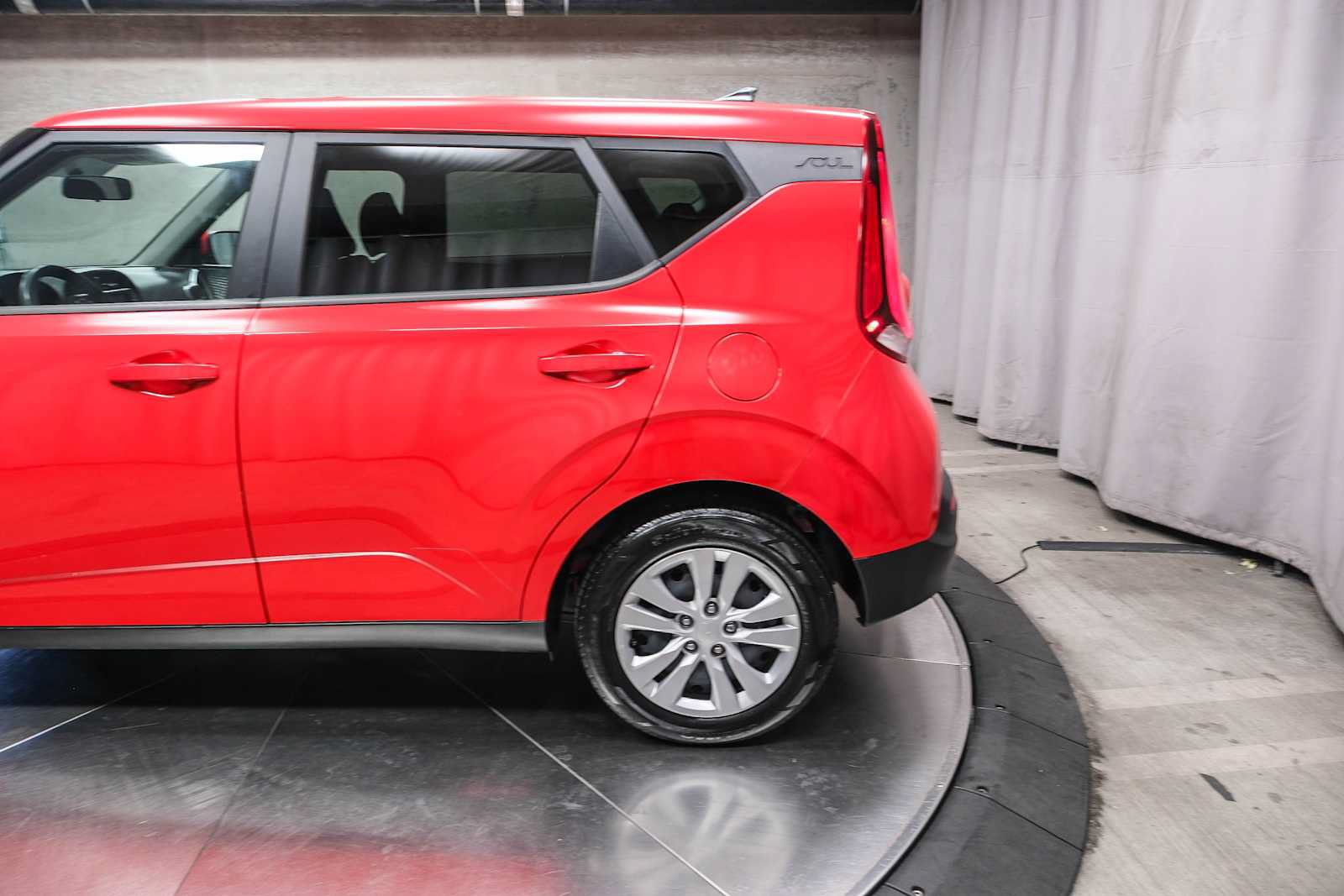 Used 2022 Kia Soul LX FWD image 8