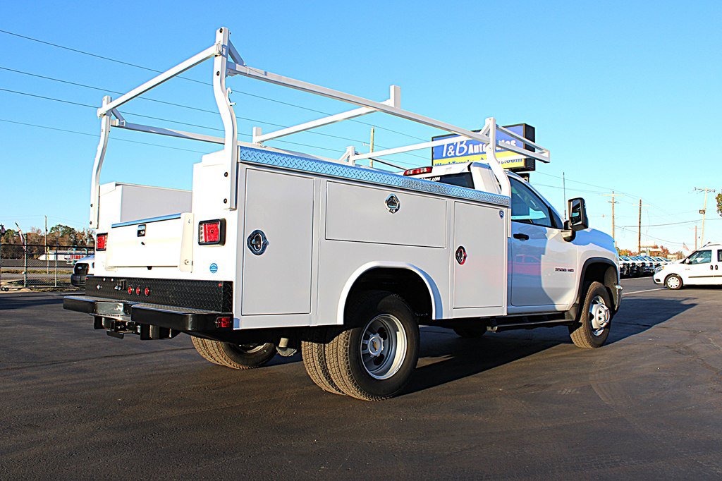 Used 2024 Chevrolet Silverado 3500 W/T w/ Snow Plow Prep Package AWD/4WD image 5