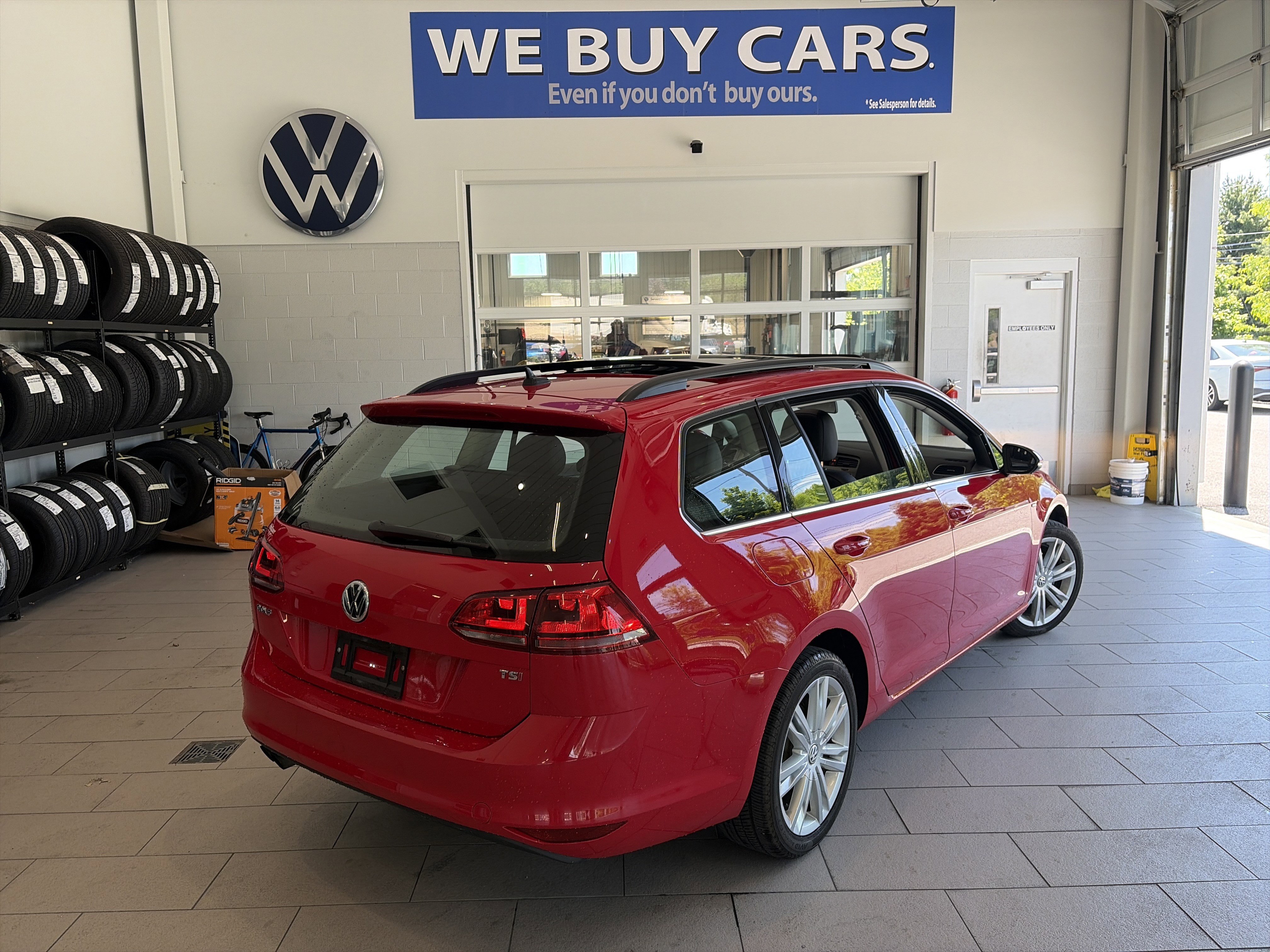 Used 2016 Volkswagen Golf Limited Edition FWD image 4
