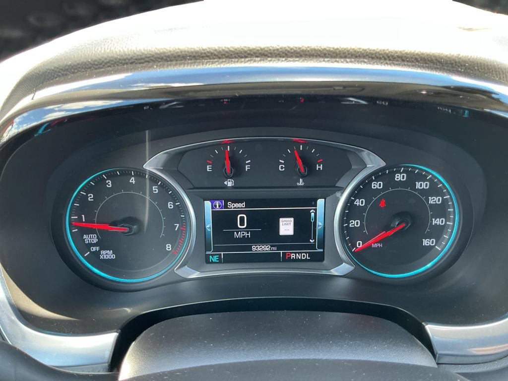 Used 2019 Chevrolet Traverse Premier w/ Driver Confidence II Package FWD image 16