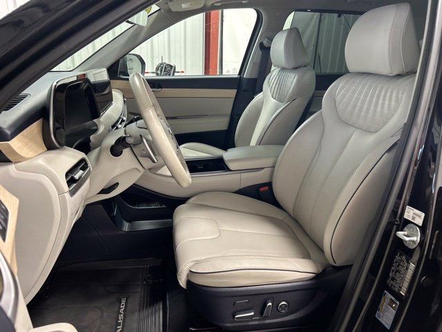 Used 2025 Hyundai Palisade Limited AWD/4WD image 13
