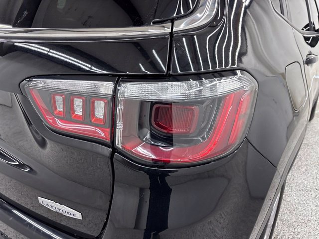 Used 2022 Jeep Compass Latitude AWD/4WD image 12