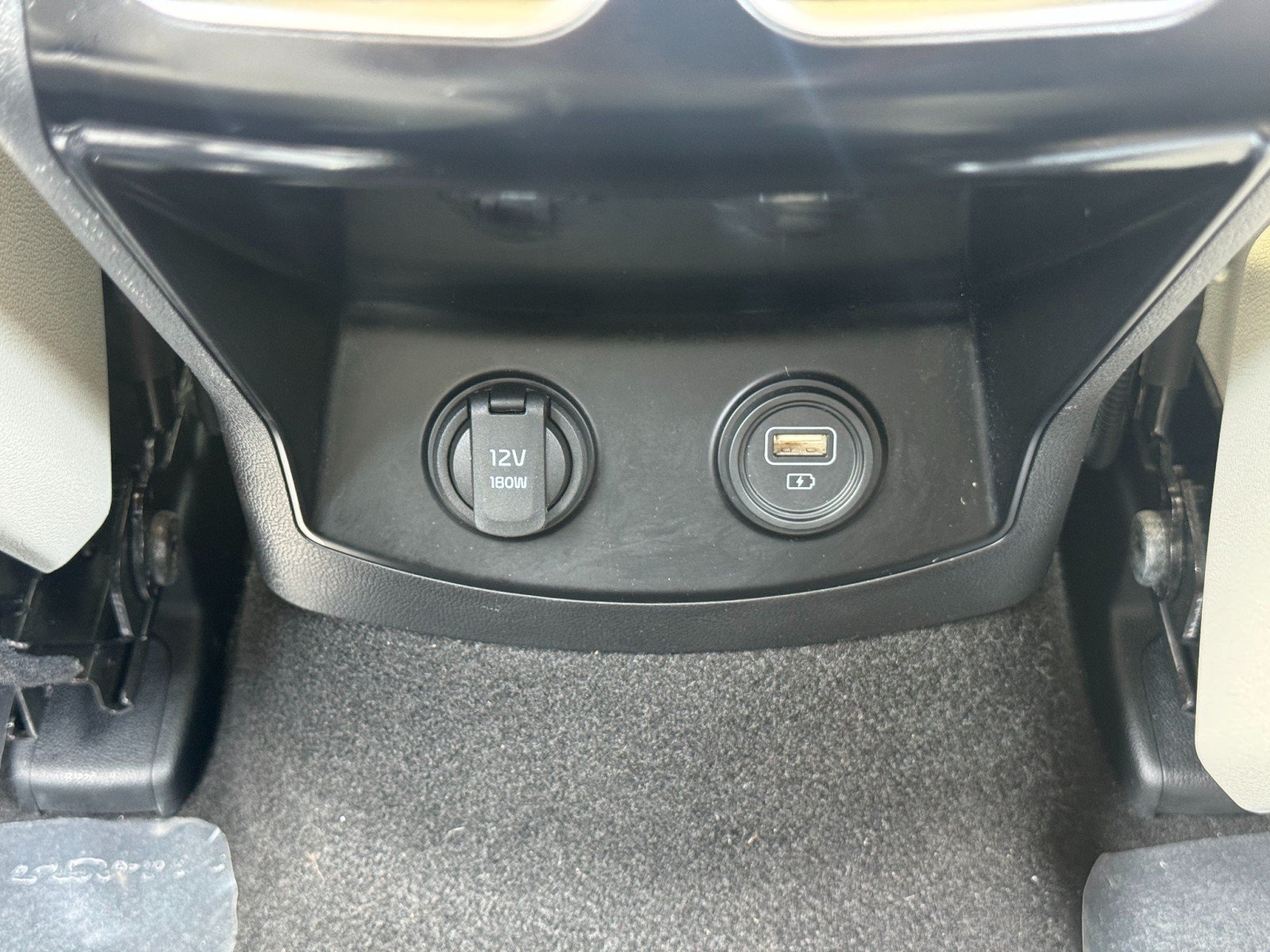 Used 2021 Kia Sorento S FWD image 33
