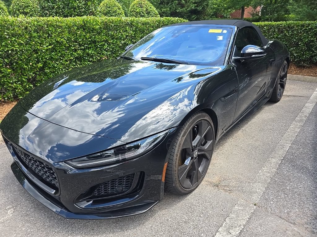 Used 2024 Jaguar F-TYPE Convertible AWD image 4