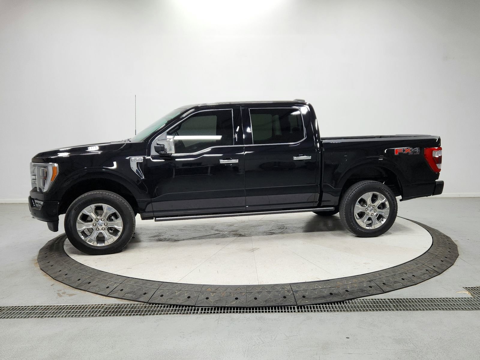 Used 2021 Ford F150 Platinum w/ Equipment Group 701A High image 4
