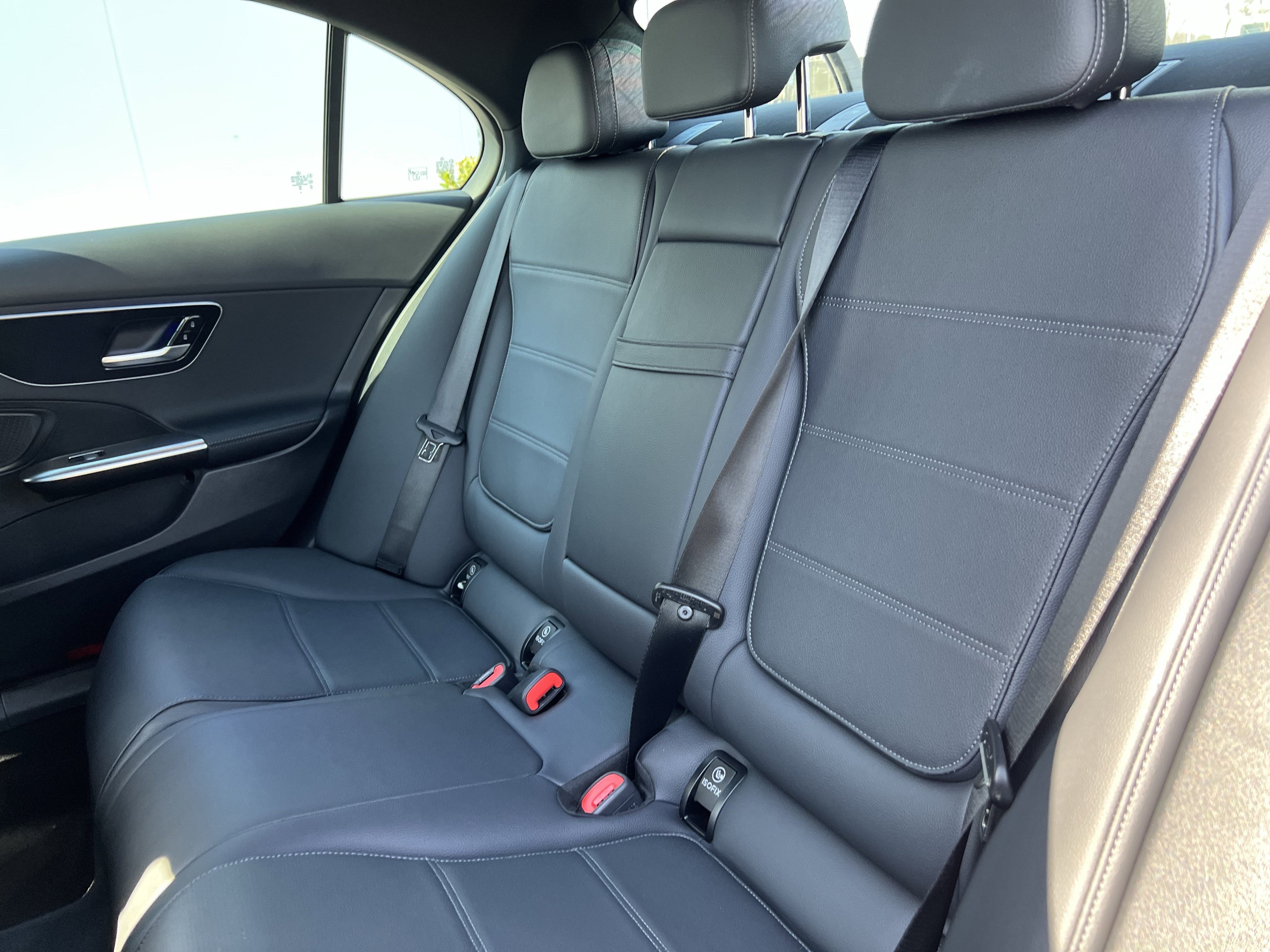 Used 2025 Mercedes-Benz C 300 Sedan image 32