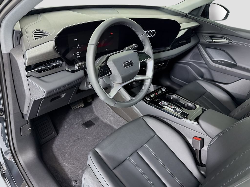 Used 2025 Audi Q6 e-tron Premium image 11