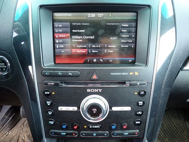 Used 2016 Ford Explorer Limited w/ Equipment Group 301A AWD/4WD image 14