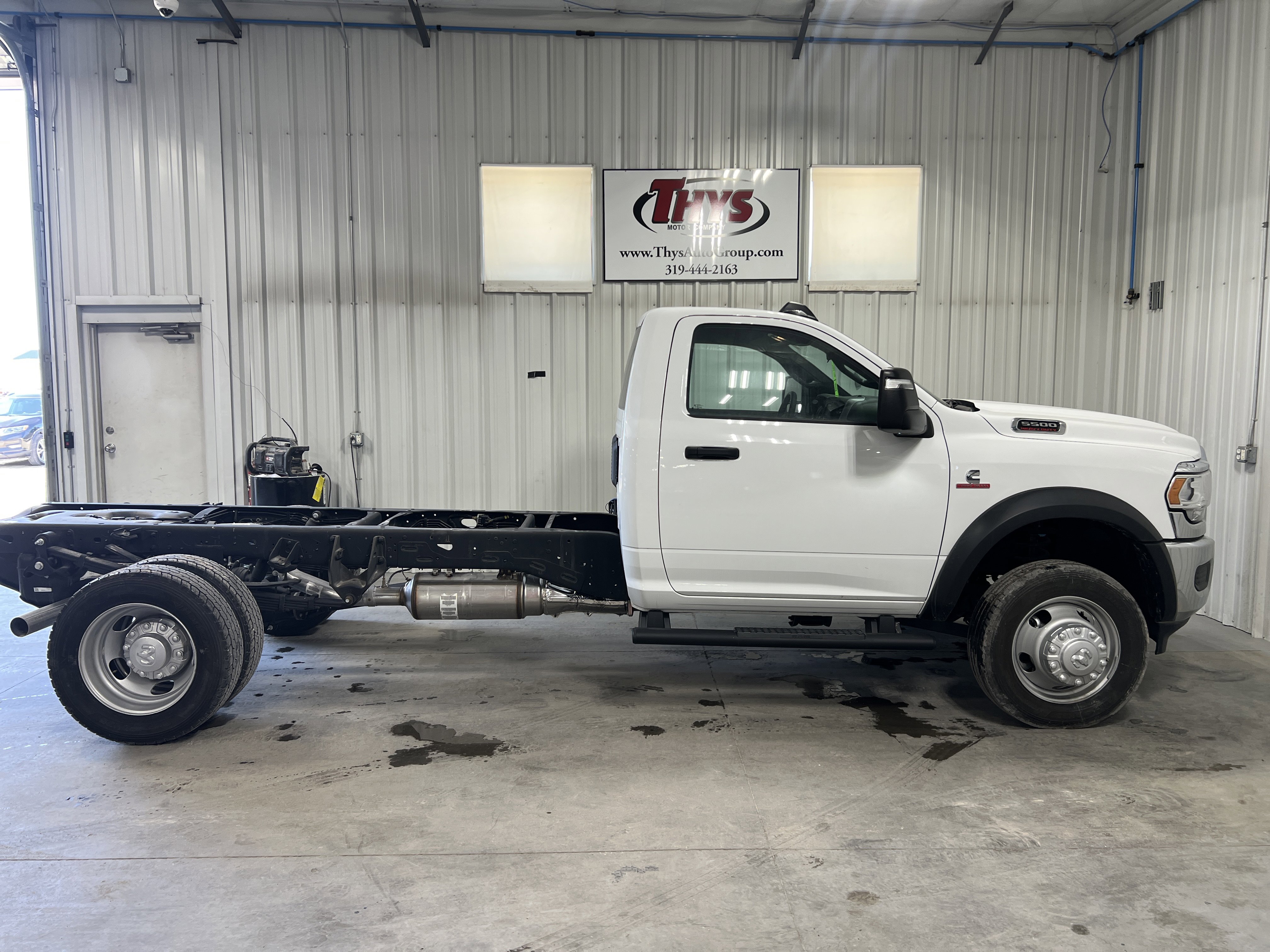 Used 2024 RAM 5500 Tradesman AWD/4WD image 1