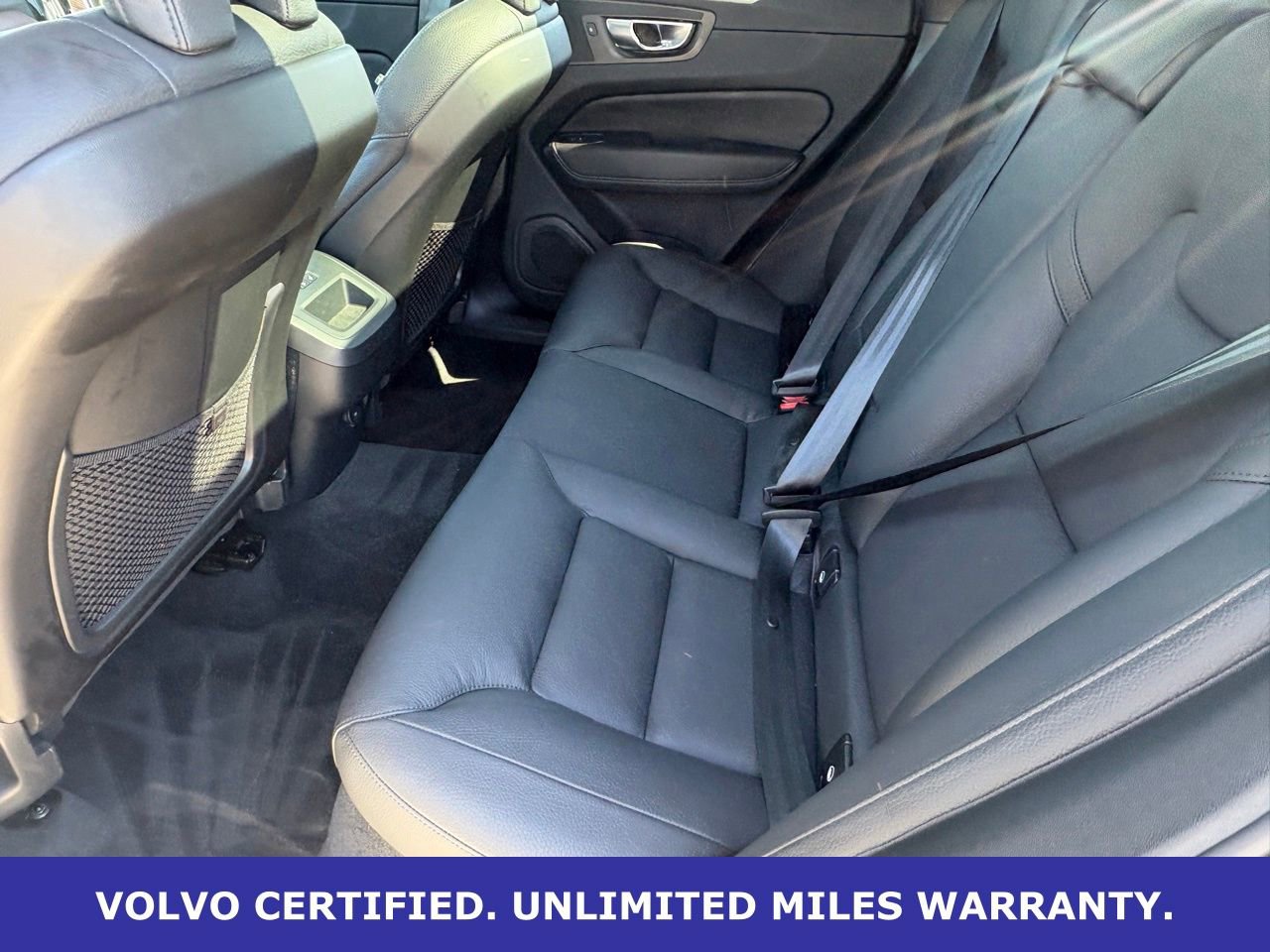 Certified 2024 Volvo XC60 B5 Plus w/ Protection Package Premier AWD/4WD image 31