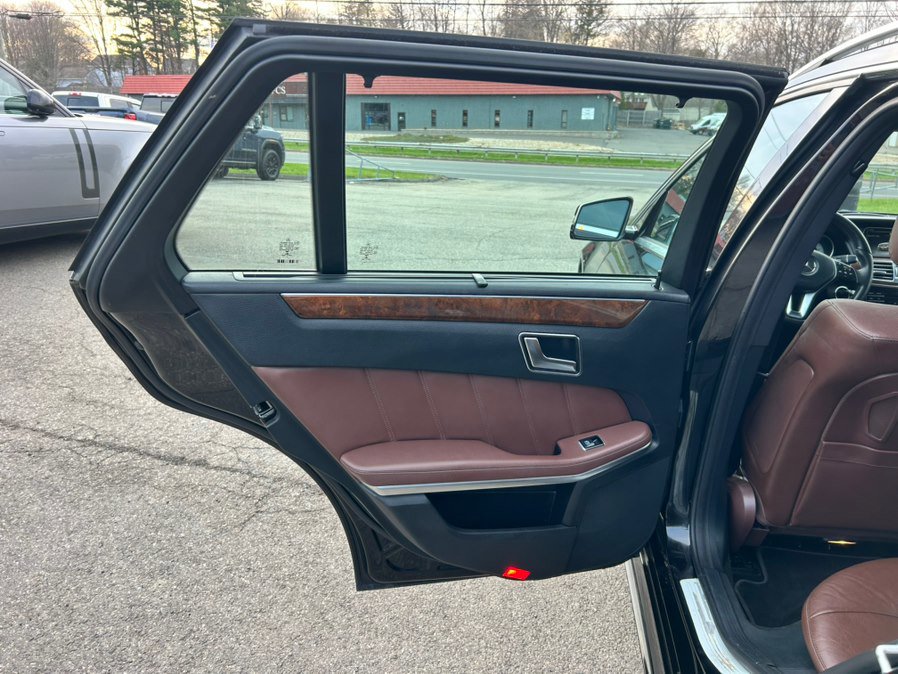 Used 2016 Mercedes-Benz E 350 4MATIC Wagon image 13