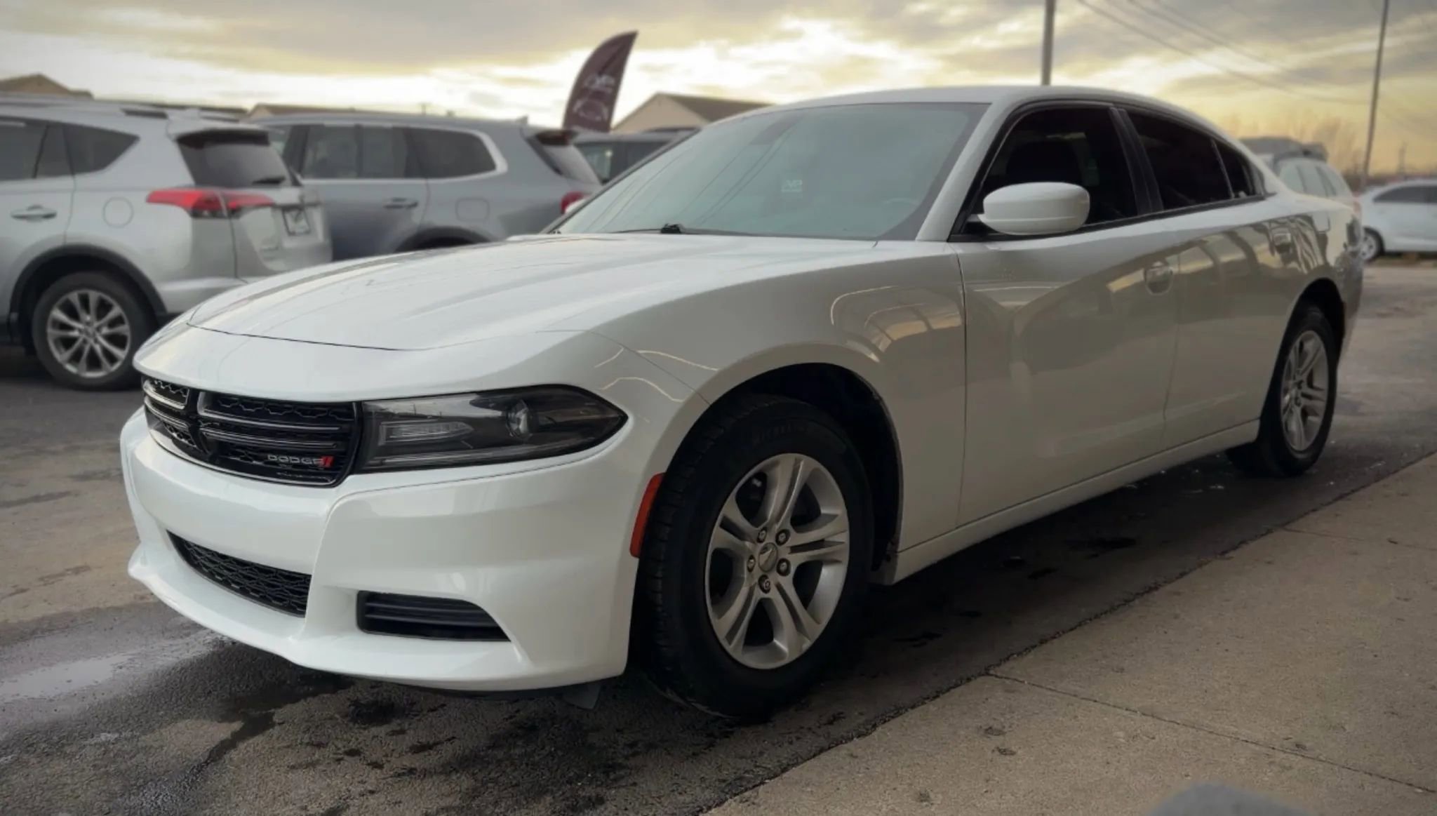 Used 2020 Dodge Charger SXT image 6