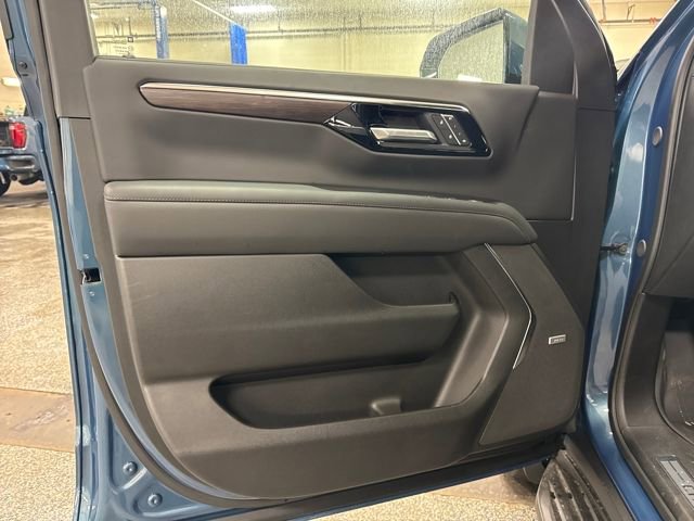 New 2026 Chevrolet Suburban LT w/ Comfort Package image 10