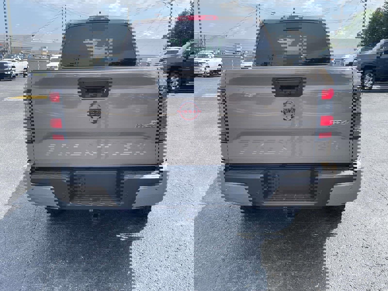 Used 2023 Nissan Frontier PRO-4X w/ Pro Convenience Package image 4