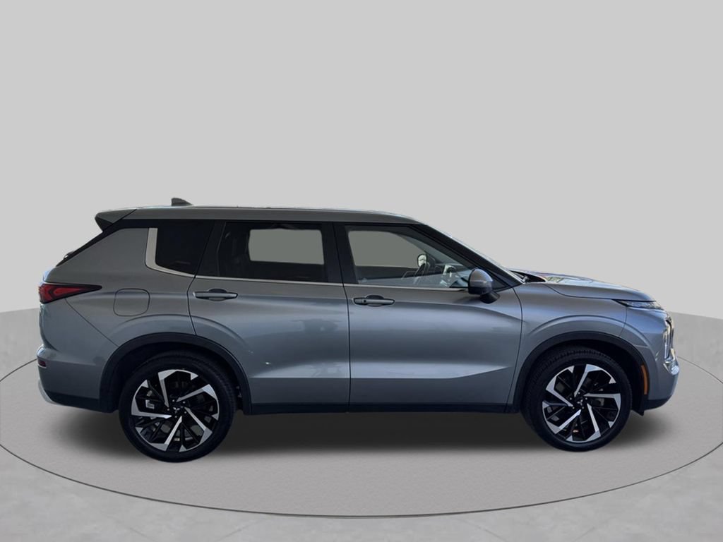 Used 2024 Mitsubishi Outlander SE AWD/4WD image 6