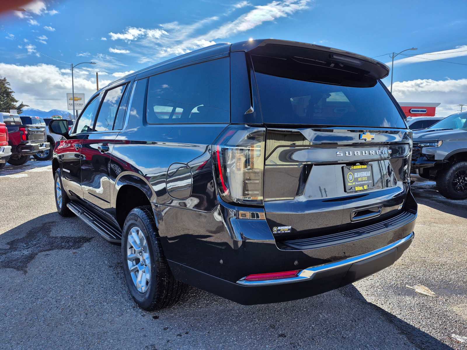 New 2026 Chevrolet Suburban LT w/ Comfort Package image 10