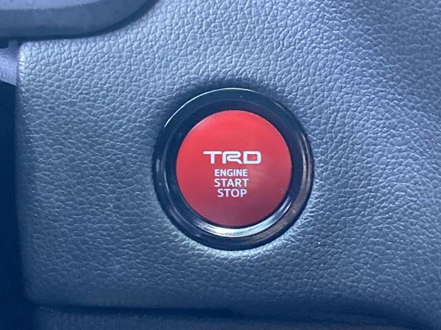 Used 2025 Toyota Tundra Limited w/ TRD Off-Road Package AWD/4WD image 12