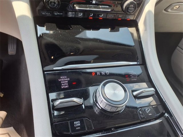 Used 2022 Jeep Grand Cherokee L Summit w/ Advanced Protech Group IV image 22