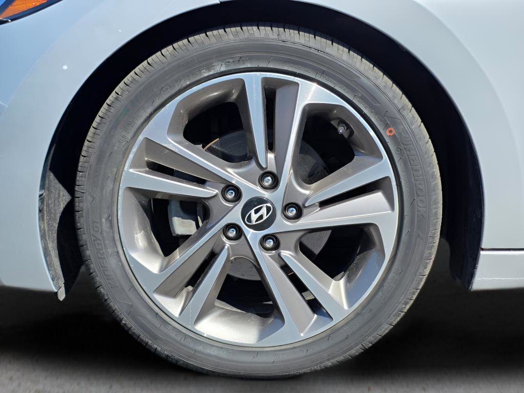 Used 2017 Hyundai Elantra Limited w/ Limited Tech Package 04 image 11