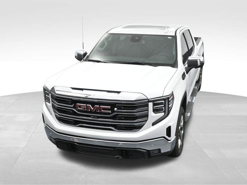 Used 2024 GMC Sierra 1500 SLT w/ SLT Premium Plus Package AWD/4WD image 35