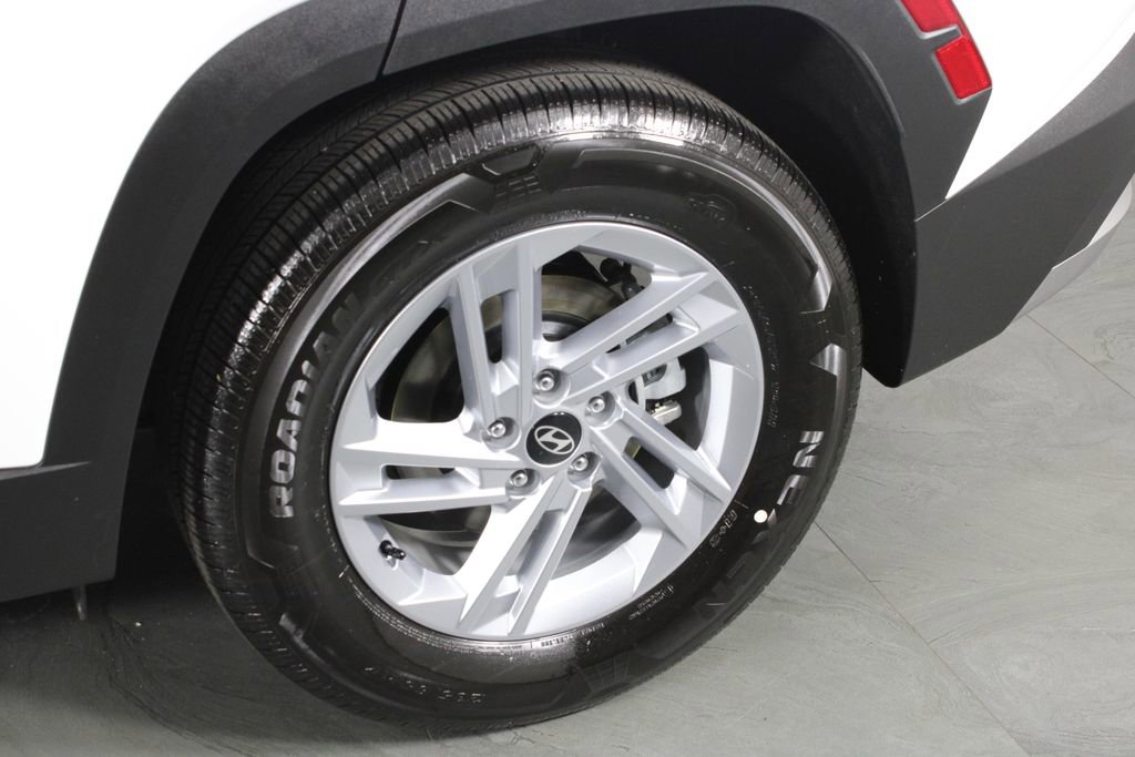 Used 2026 Hyundai Tucson SE image 9